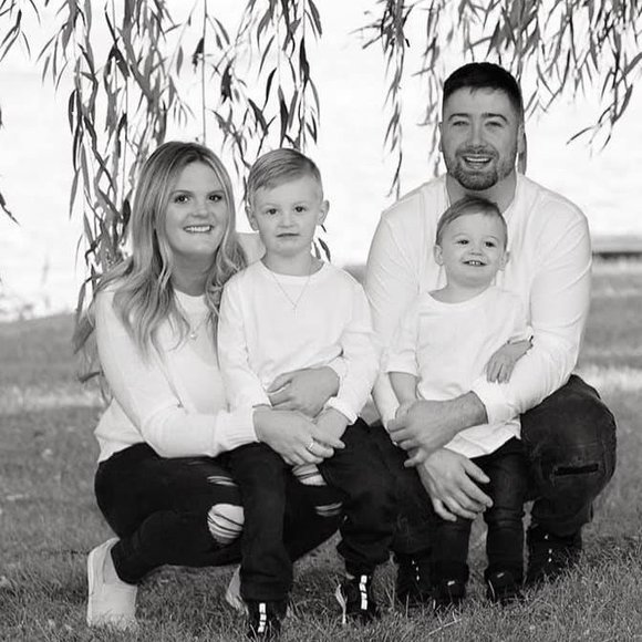 Meet your Posher, Tiffany - Picture 1 of 1